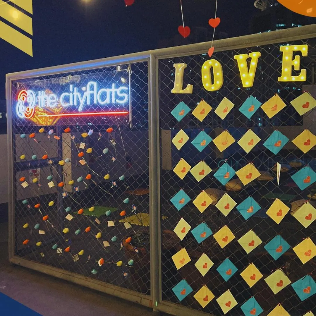 The City Flats Amorsolo Makati City Hostel